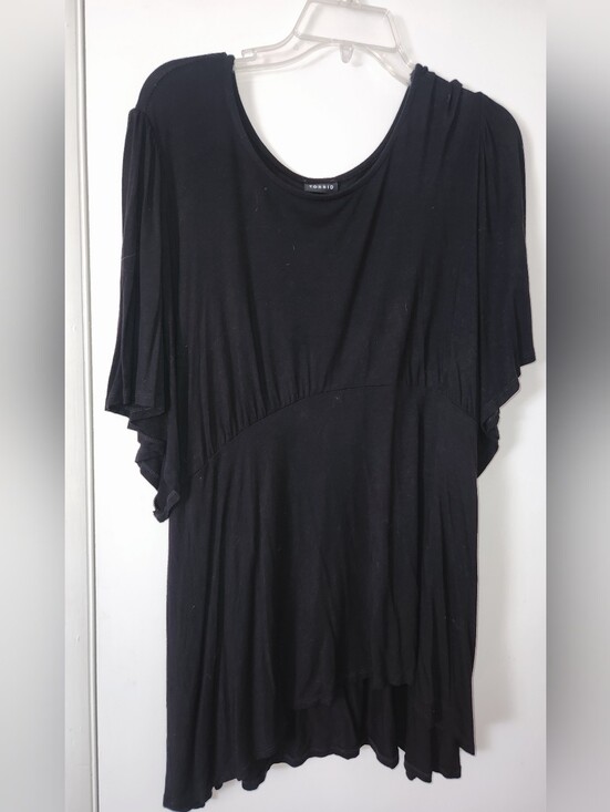 torrid Tops - TORRID Black Flutter Sleeve Women's Top Size 3